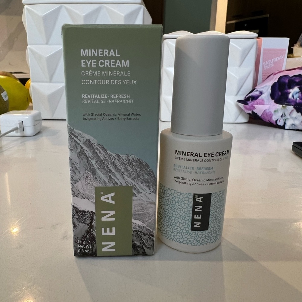Nena Mineral Eye Cream